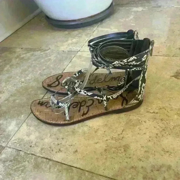 Sam Edelman Glenda gladiator snake embossed sandals. Good condition. Size 9.5. - Picture 6 of 14